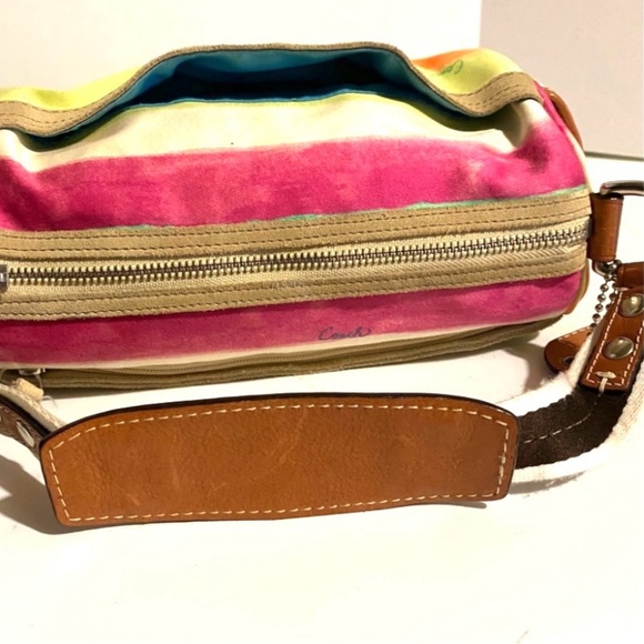 Coach vintage nylon print baguette bag - Picture 9 of 11